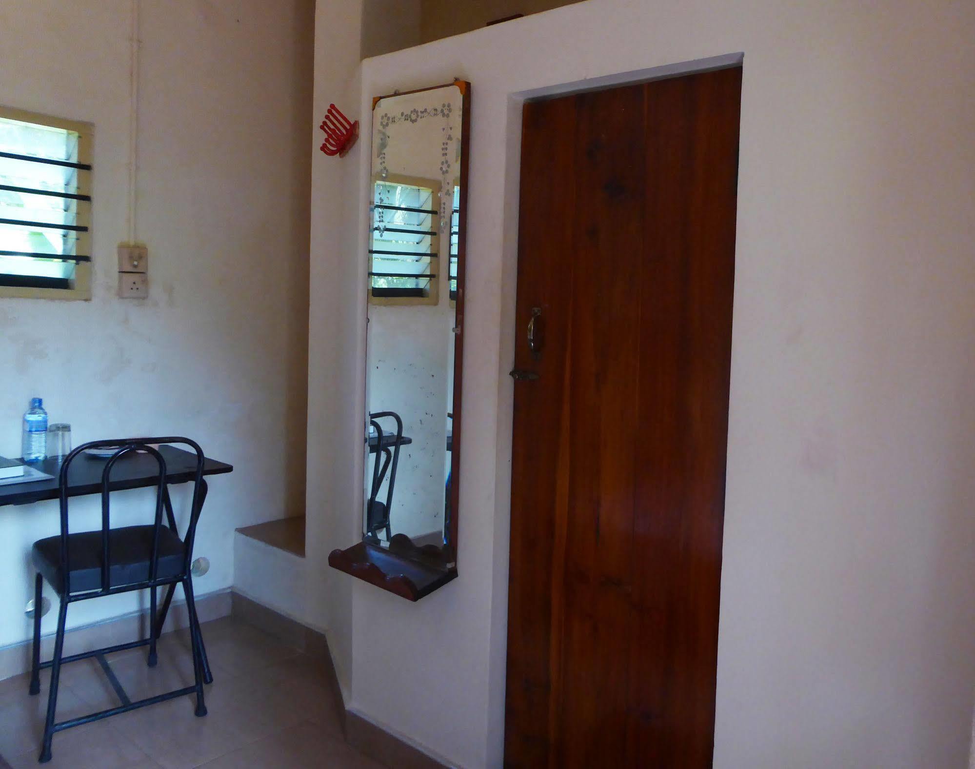 รีวีรา รีสอร์ต Hotel Batticaloa ภายนอก รูปภาพ